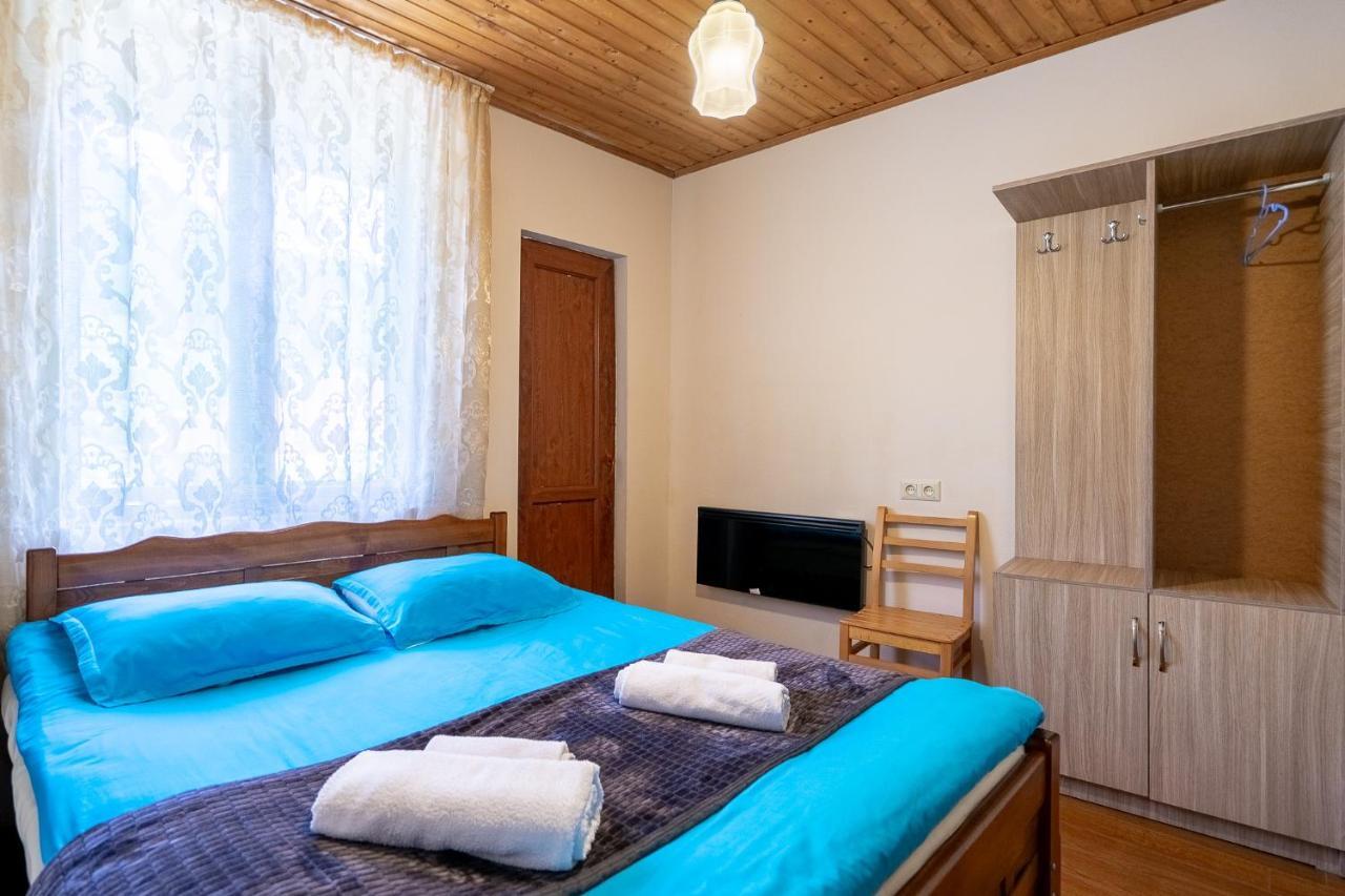 Guest House Nikala Mestia Esterno foto