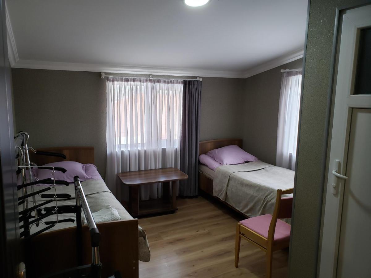 Guest House Nikala Mestia Esterno foto